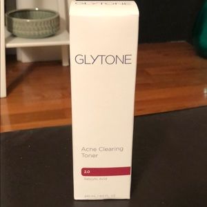 Glytone Acne Clearing Toner. 2.0. Salicylic acid.